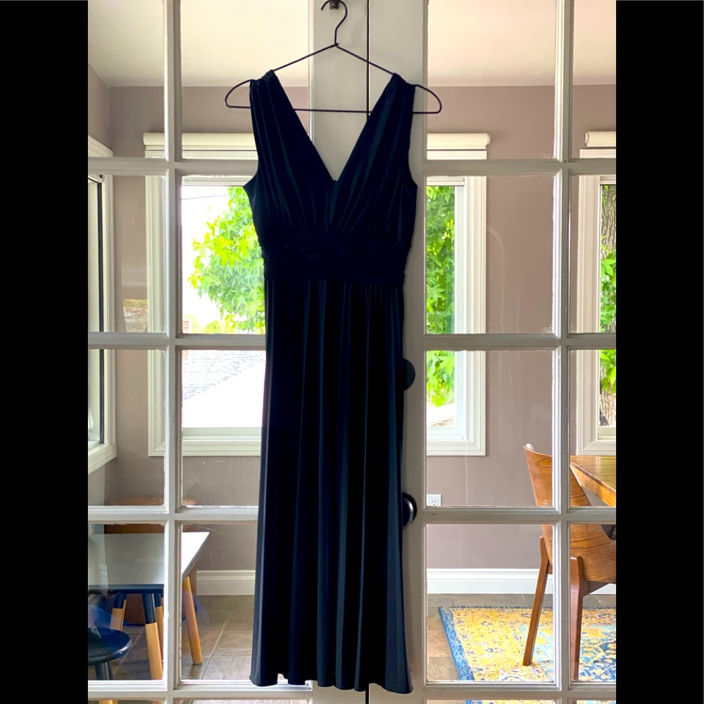 SUZI CHIN FOR MAGGY BOUTIQUE. black formalwear dress. black tie events.